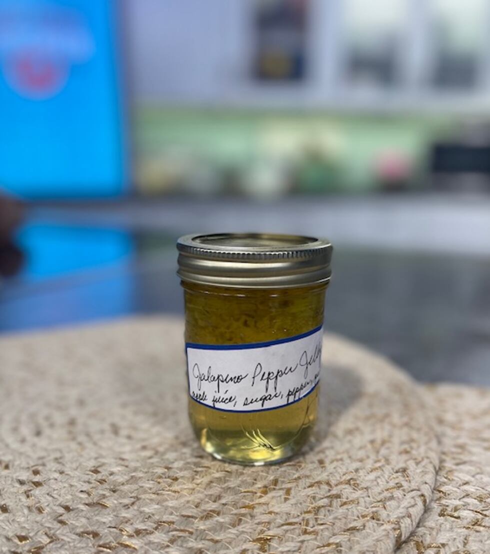 Jalapeno pepper jelly